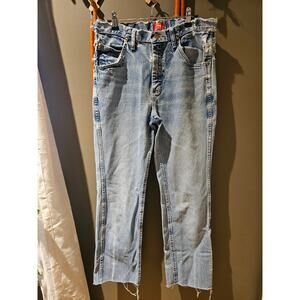 Vintage Wrangler High-Rise Jeans – Size 32
